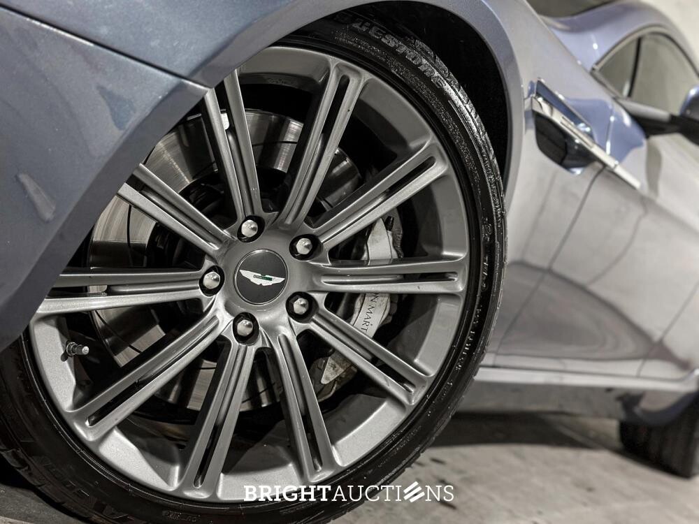 Aston Martin Rapide 6.0 V12 476pk 2010 (Origineel-NL), 74-LTJ-9 Youngtimer