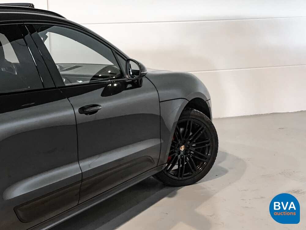 Porsche Macan Turbo 3.6 400 PS FACELIFT 2016 AKRAPOVIC Sport-Chrono, NX-244-N.