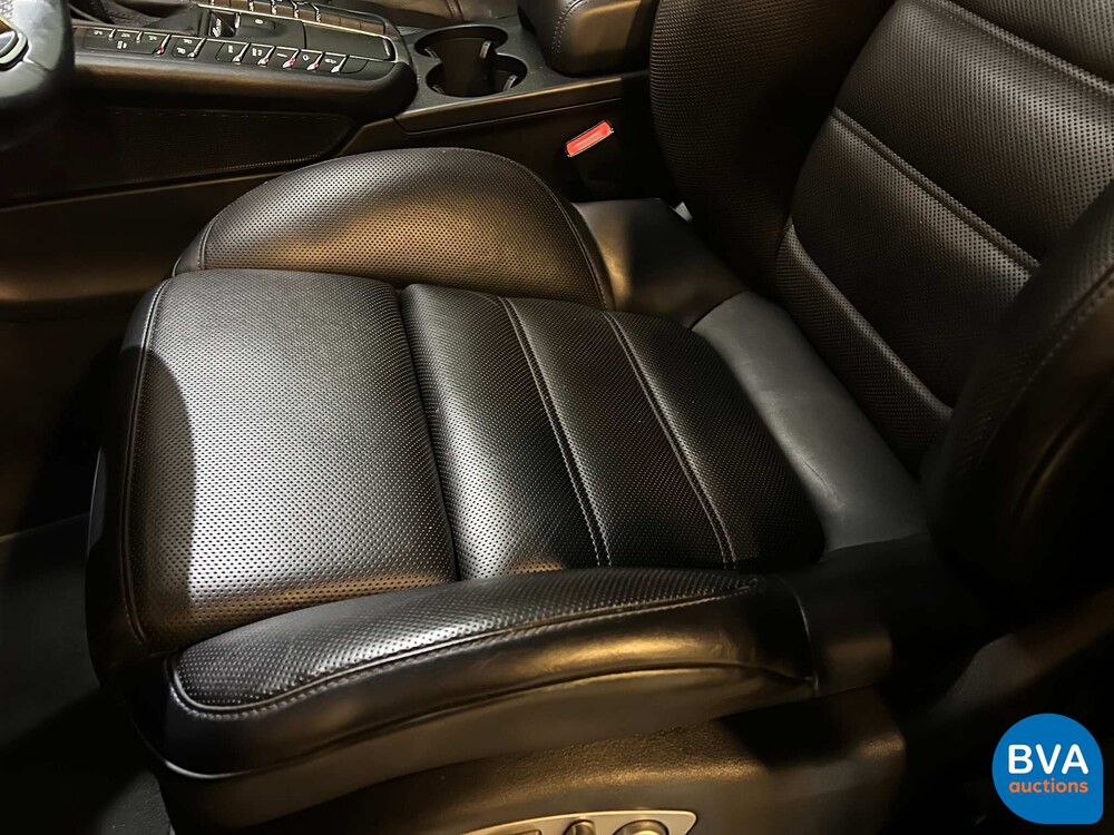 Porsche Macan Turbo 3.6 400 PS FACELIFT 2016 AKRAPOVIC Sport-Chrono, NX-244-N.