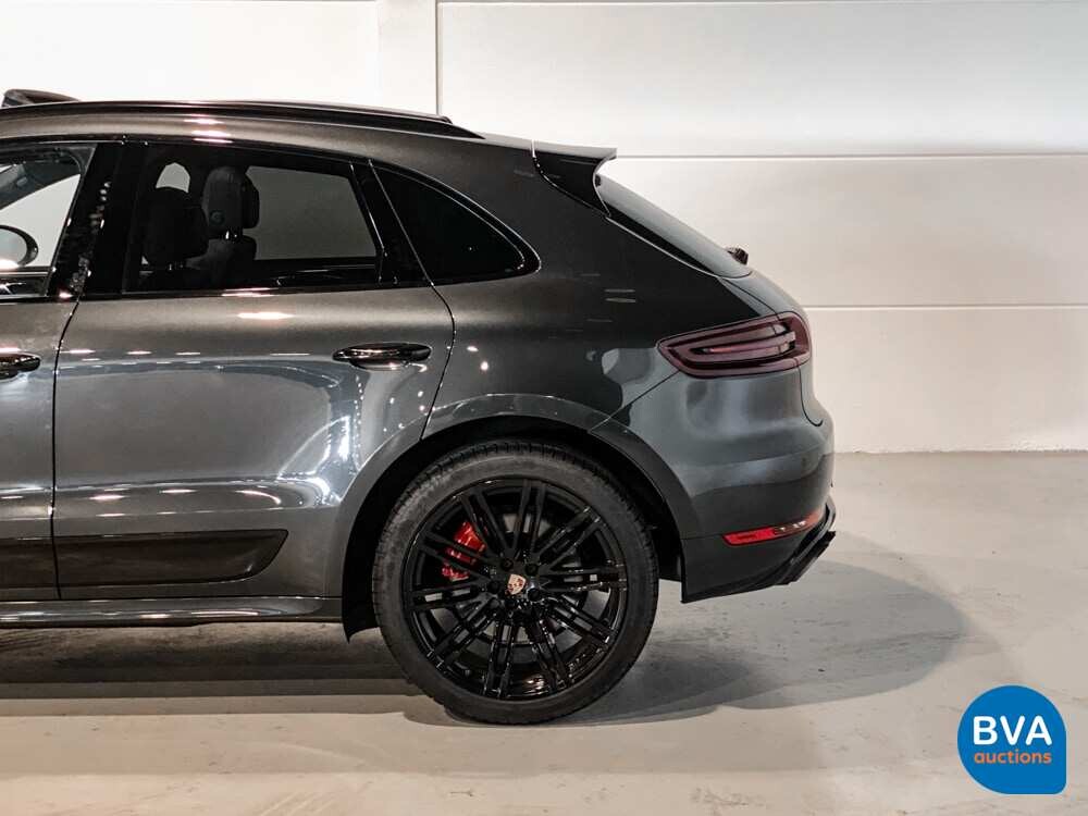 Porsche Macan Turbo 3.6 400 PS FACELIFT 2016 AKRAPOVIC Sport-Chrono, NX-244-N.