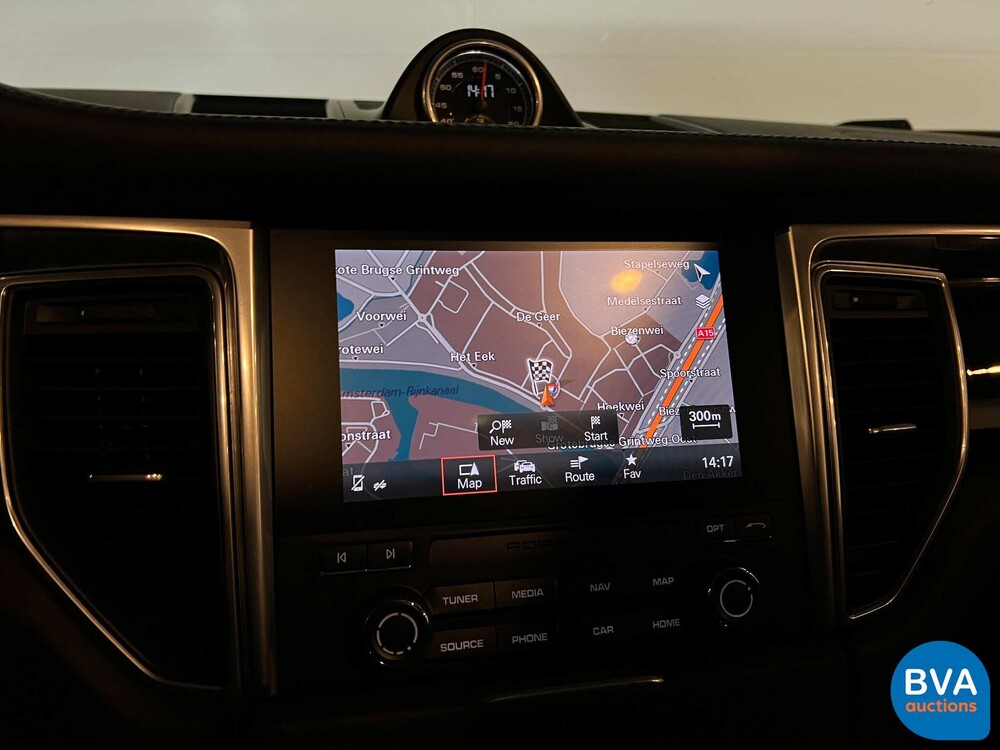 Porsche Macan Turbo 3.6 400 PS FACELIFT 2016 AKRAPOVIC Sport-Chrono, NX-244-N.