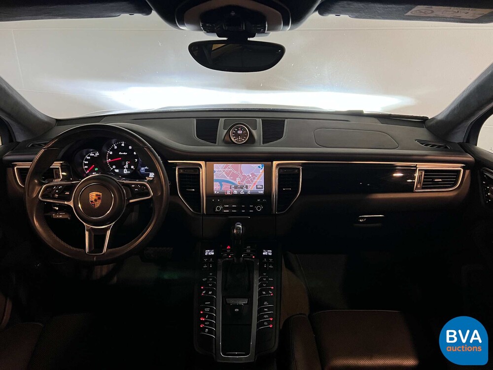 Porsche Macan Turbo 3.6 400 PS FACELIFT 2016 AKRAPOVIC Sport-Chrono, NX-244-N.