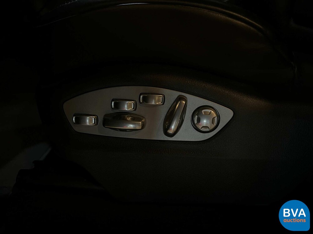 Porsche Macan Turbo 3.6 400 PS FACELIFT 2016 AKRAPOVIC Sport-Chrono, NX-244-N.