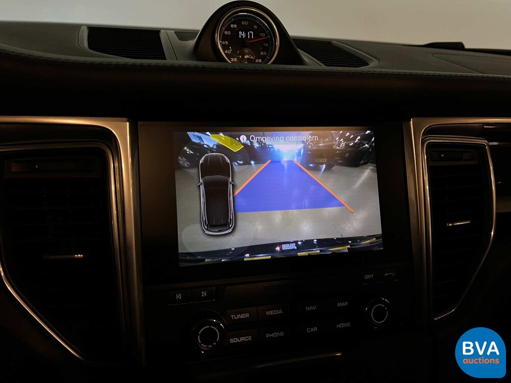 Porsche Macan Turbo 3.6 400 PS FACELIFT 2016 AKRAPOVIC Sport-Chrono, NX-244-N.