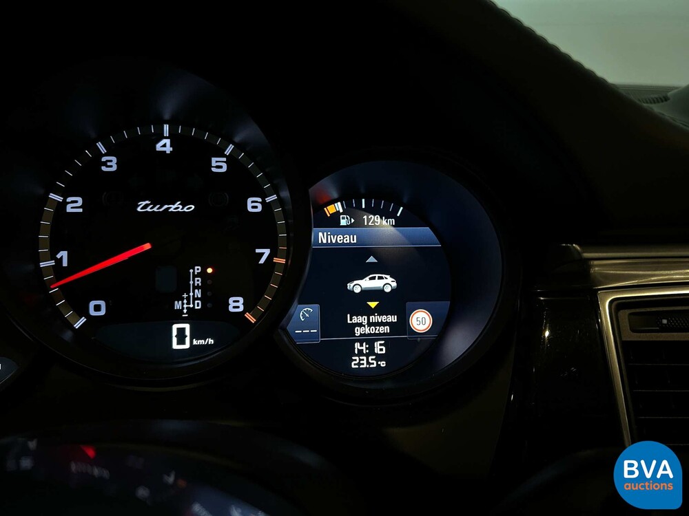 Porsche Macan Turbo 3.6 400 PS FACELIFT 2016 AKRAPOVIC Sport-Chrono, NX-244-N.