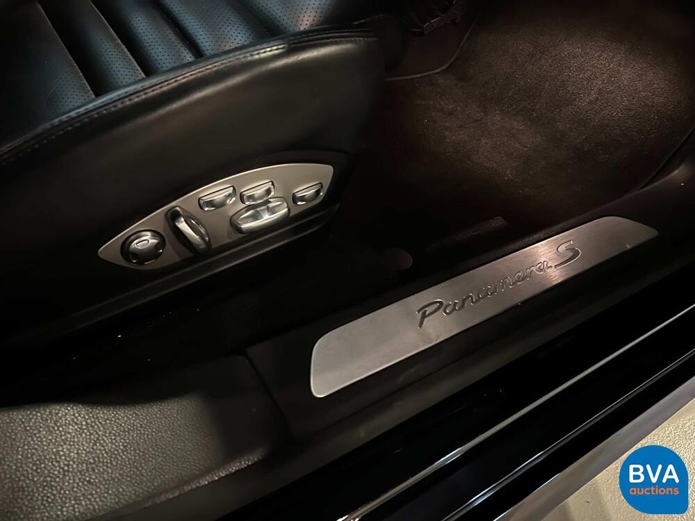 Porsche Panamera 3.0 S E-Hybrid 2014 333PS -Org. NL-, 7-TTJ-57.