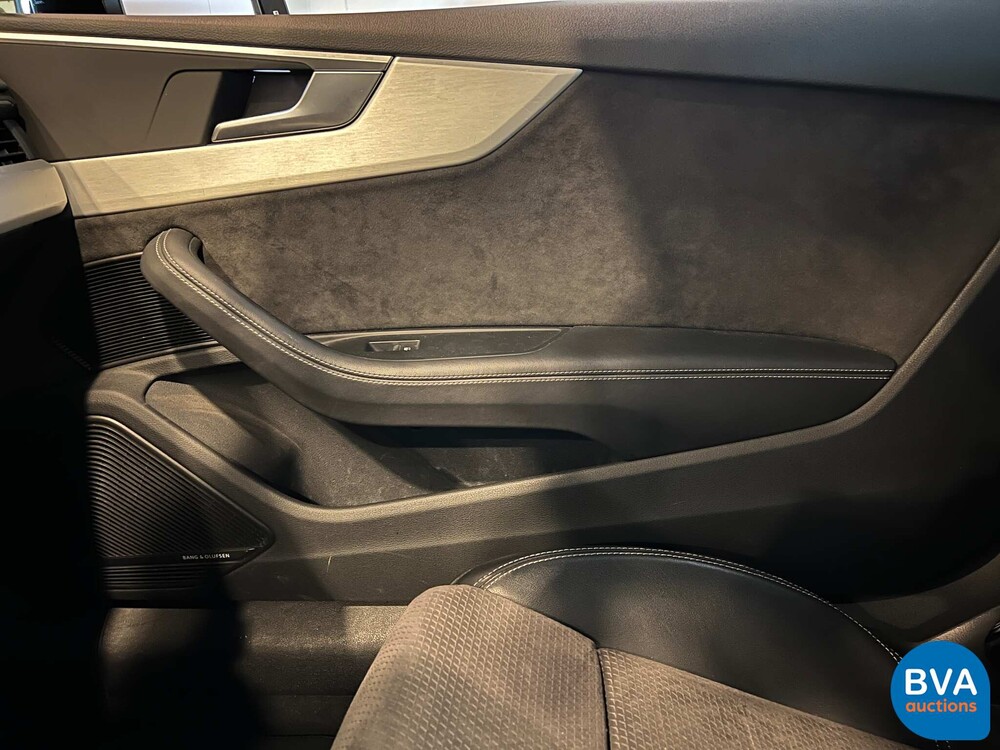 Audi A5 Coupé 2.0 TFSI quattro Sport S-line 252pk 2017 -Org. NL-, NP-723-S.