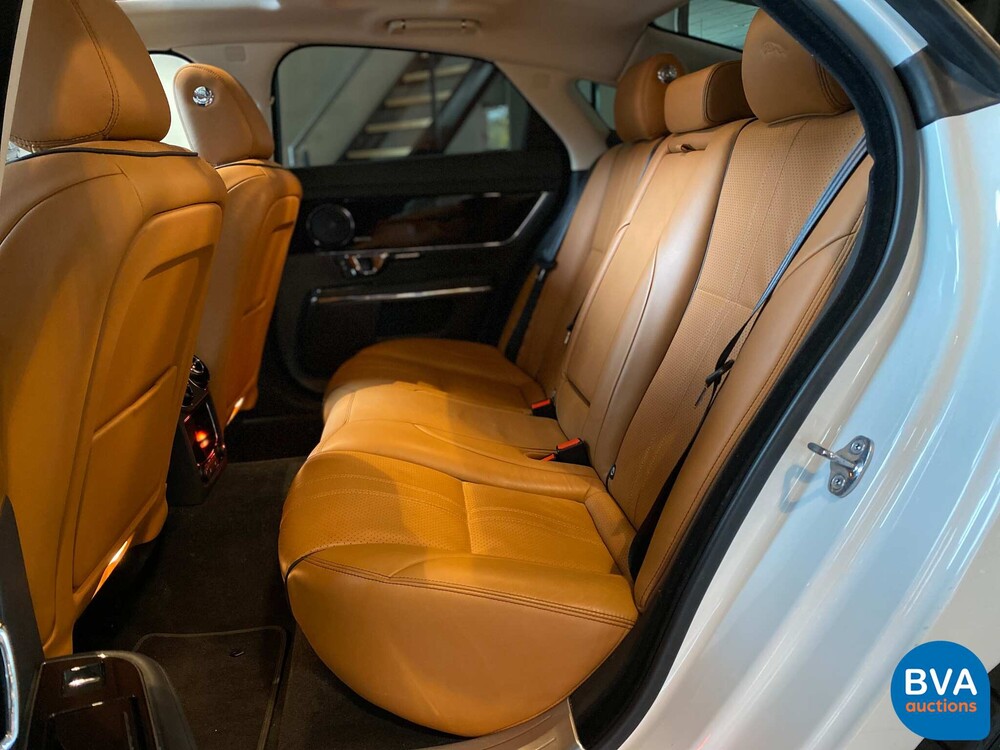 Jaguar XJ3.0 D Premium Luxury 300 PS 2018 Facelift, TD-898-B.