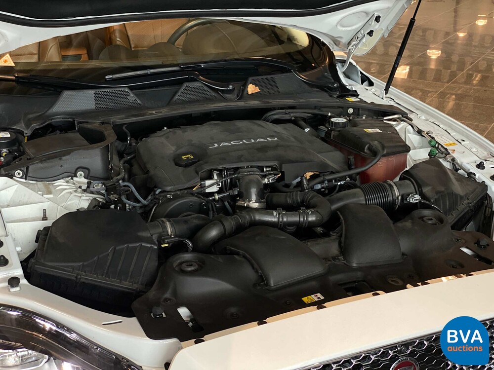 Jaguar XJ3.0 D Premium Luxury 300 PS 2018 Facelift, TD-898-B.