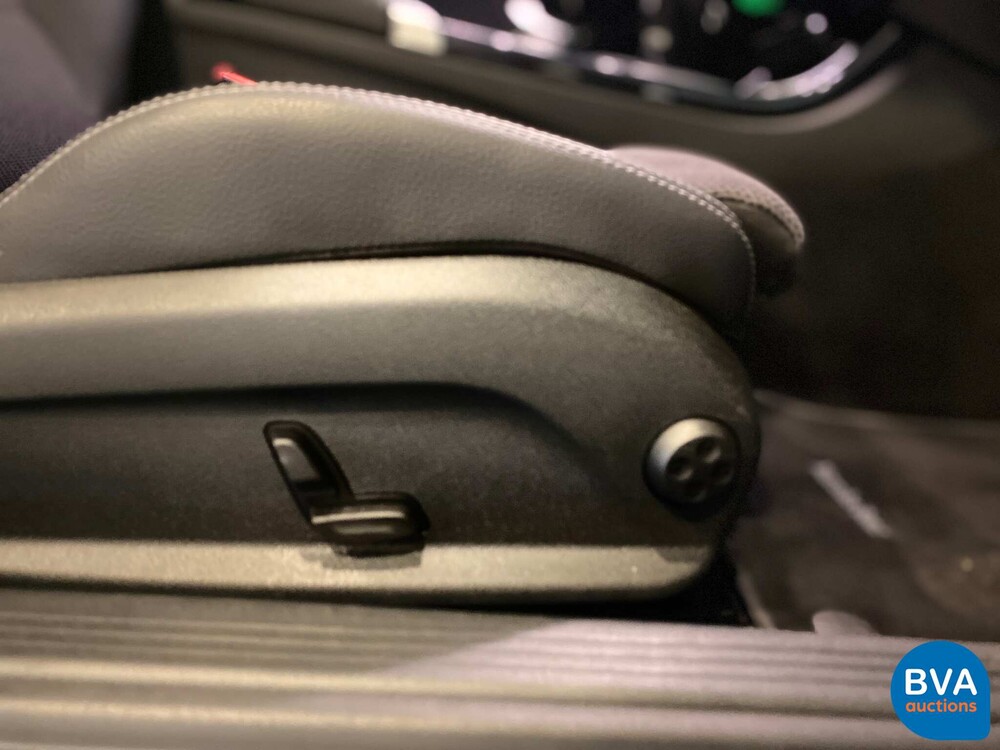 Mercedes-Benz C220d Coupé Premium Plus AMG C-Klasse Coupé 170 PS 2018, J-315-DK.