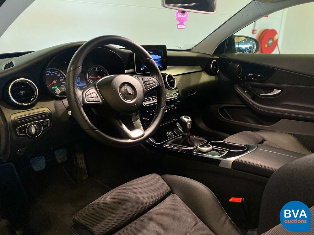 Mercedes-Benz C220d Coupé Premium Plus AMG C-Klasse Coupé 170 PS 2018, J-315-DK.