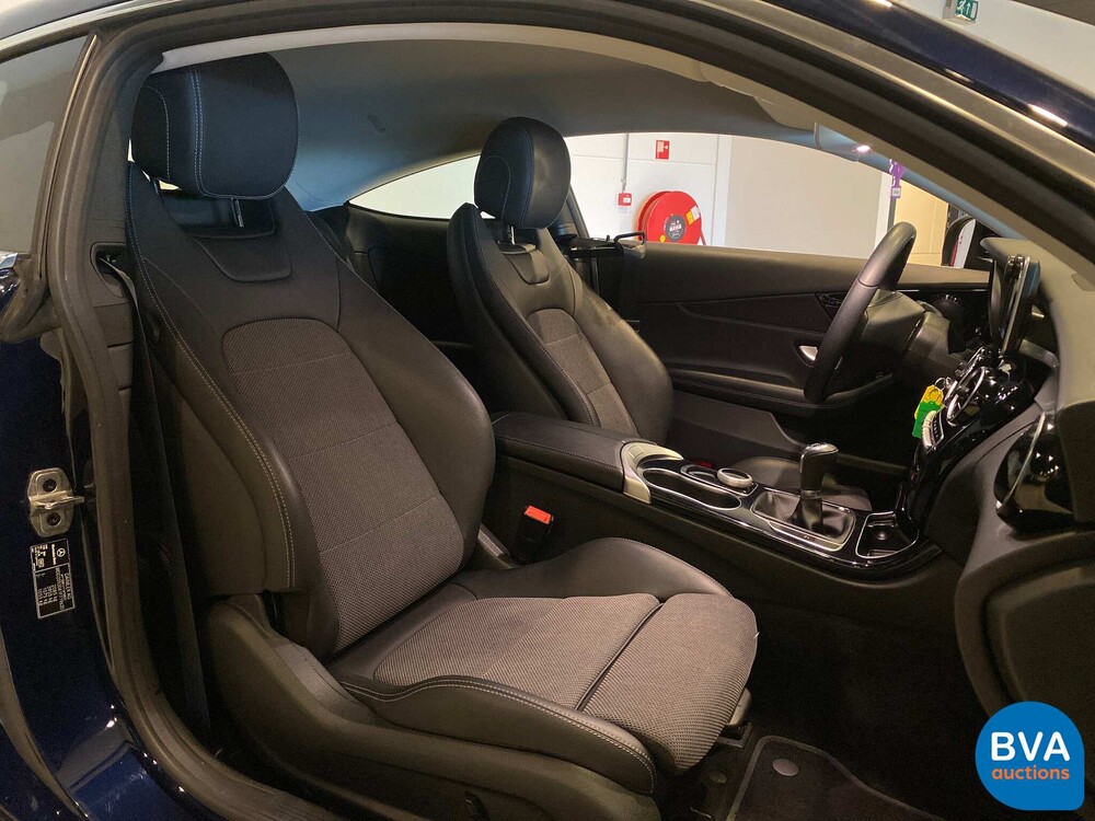 Mercedes-Benz C220d Coupé Premium Plus AMG C-Klasse Coupé 170 PS 2018, J-315-DK.