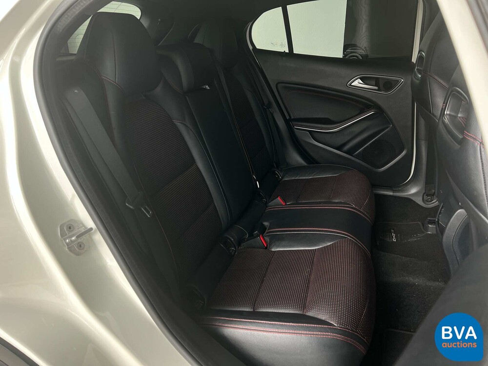 Mercedes-Benz GLA200 AMG CDI GLA-Klasse 136 PS 2014, SX-617-S.