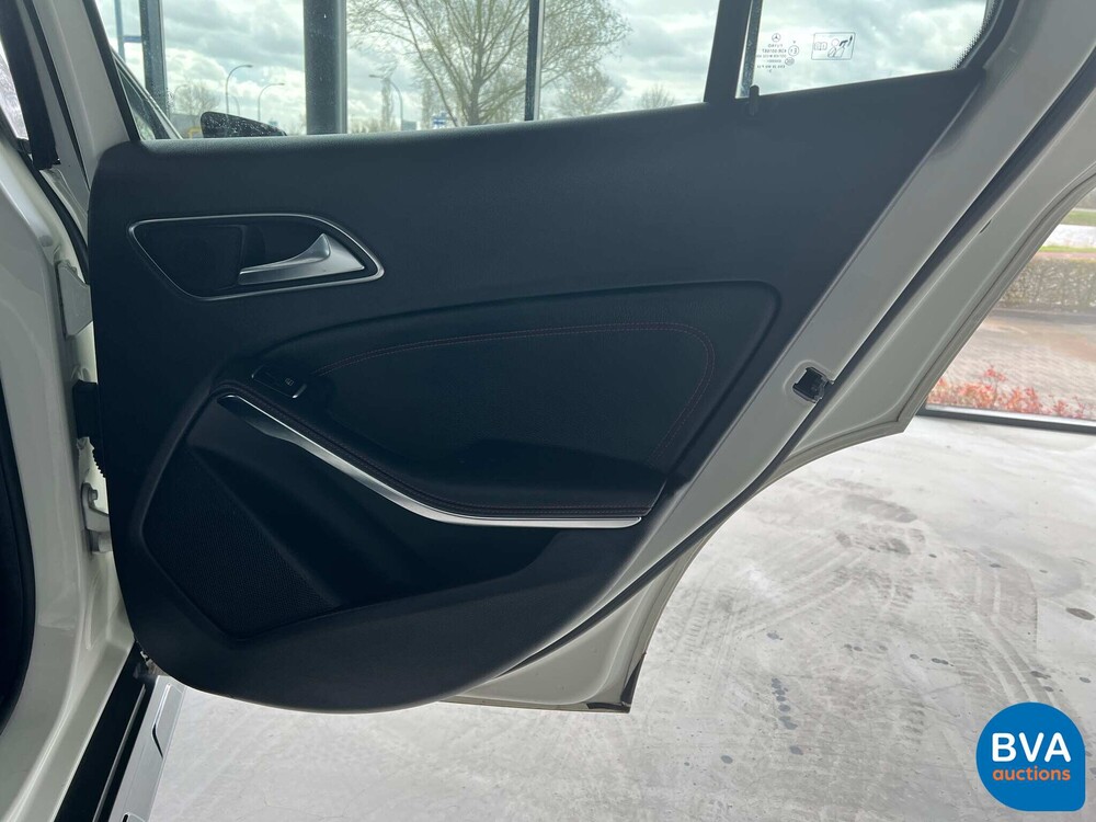 Mercedes-Benz GLA200 AMG CDI GLA-Klasse 136 PS 2014, SX-617-S.