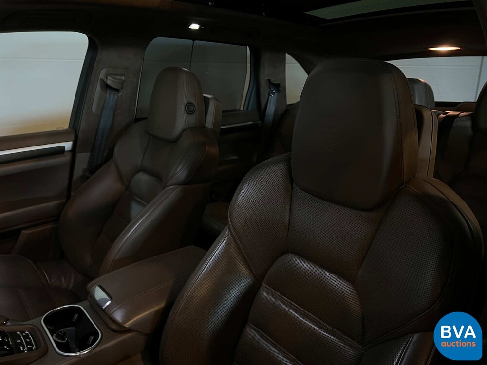 Porsche Cayenne 4.8 Turbo 500 PS 2011, H-476-FK.