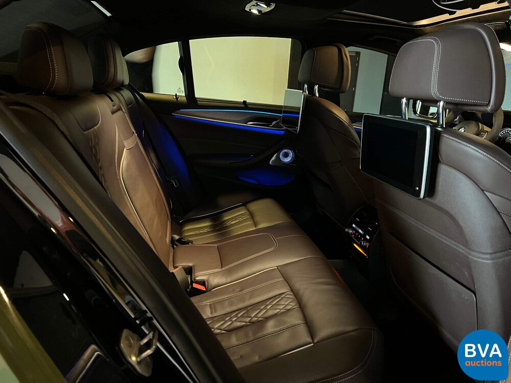 BMW M550i 5er xDrive M-PERFORMANCE 462pk 2017 -Org. NL-, PP-353-T.