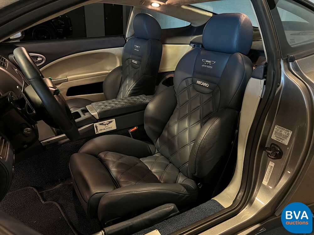 Aston Martin Vanquish 5.9 V12 466 PS 2003.