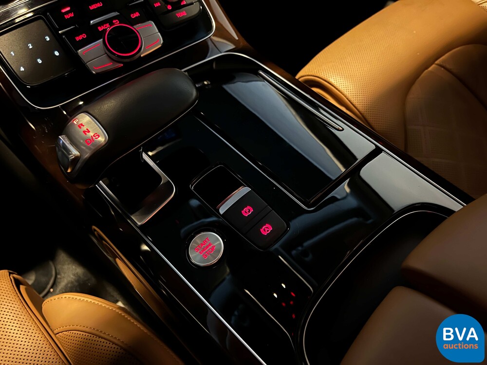 Audi A8 4.0 TFSI 435pk Quattro Pro Line+ 2016 -Org NL-, HV-922-D.