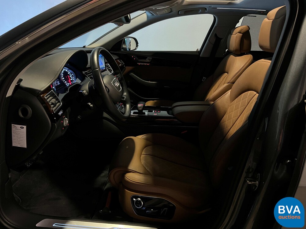 Audi A8 4.0 TFSI 435pk Quattro Pro Line+ 2016 -Org NL-, HV-922-D.