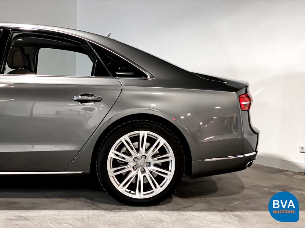 Audi A8 4.0 TFSI 435pk Quattro Pro Line+ 2016 -Org NL-, HV-922-D.
