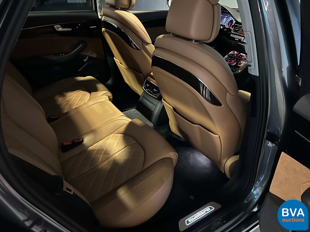 Audi A8 4.0 TFSI 435pk Quattro Pro Line+ 2016 -Org NL-, HV-922-D.