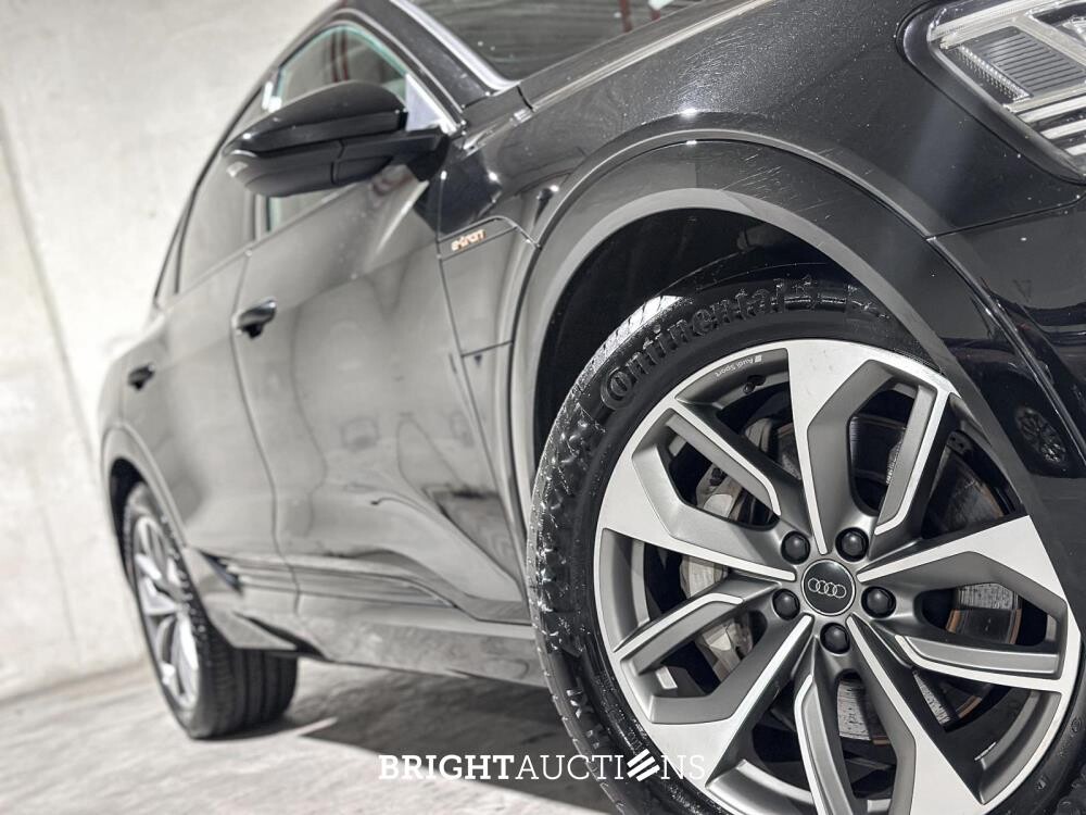 Audi e-tron Sportback 50 Quattro Business Edition Plus 71 kWh 313pk 2020 (Origineel-NL + 1e Eigenaar), J-814-JP