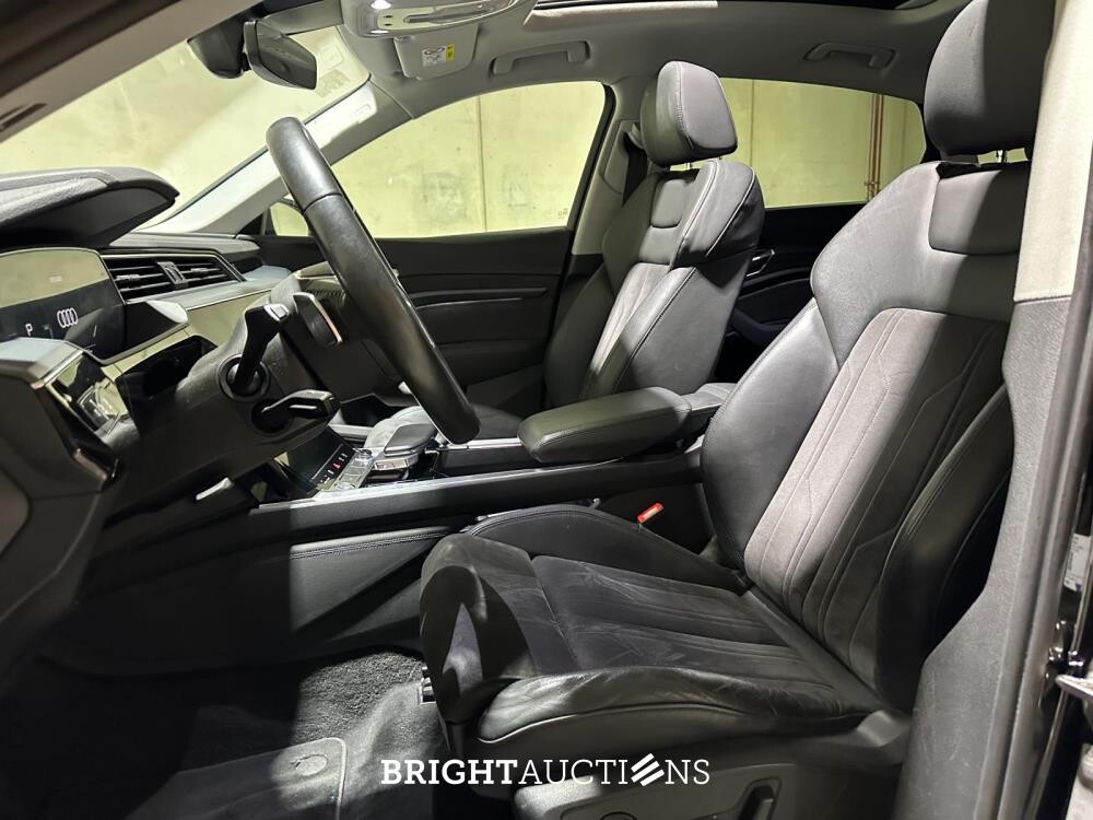 Audi e-tron Sportback 50 Quattro Business Edition Plus 71 kWh 313pk 2020 (Origineel-NL + 1e Eigenaar), J-814-JP