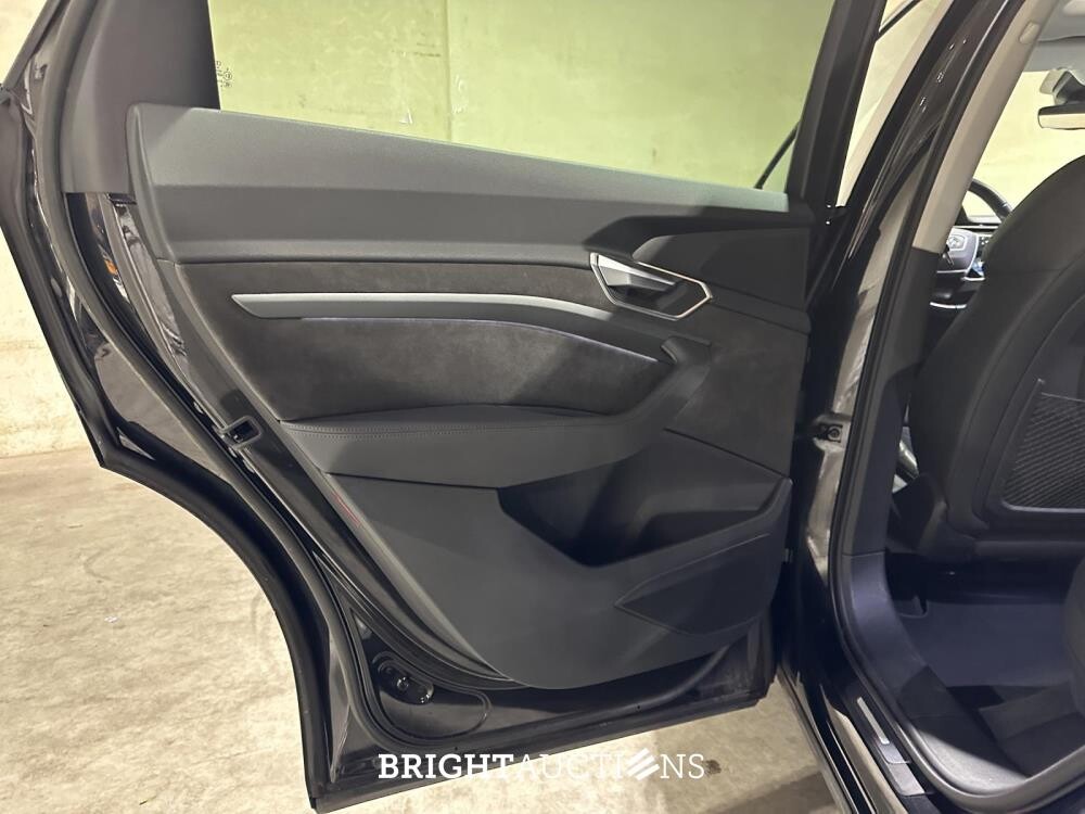 Audi e-tron Sportback 50 Quattro Business Edition Plus 71 kWh 313pk 2020 (Origineel-NL + 1e Eigenaar), J-814-JP