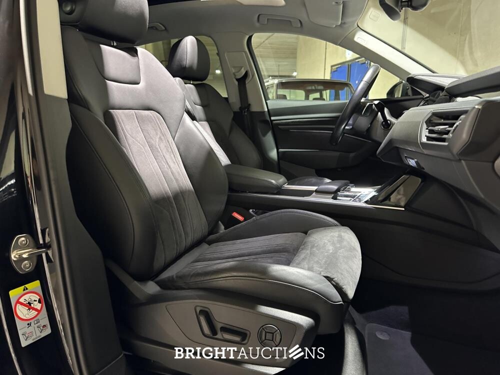 Audi e-tron Sportback 50 Quattro Business Edition Plus 71 kWh 313pk 2020 (Origineel-NL + 1e Eigenaar), J-814-JP
