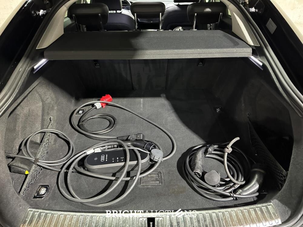 Audi e-tron Sportback 50 Quattro Business Edition Plus 71 kWh 313pk 2020 (Origineel-NL + 1e Eigenaar), J-814-JP
