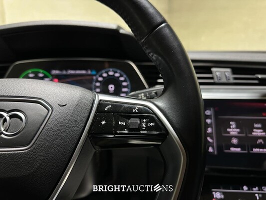 Audi e-tron Sportback 50 Quattro Business Edition Plus 71 kWh 313pk 2020 (Origineel-NL + 1e Eigenaar), J-814-JP