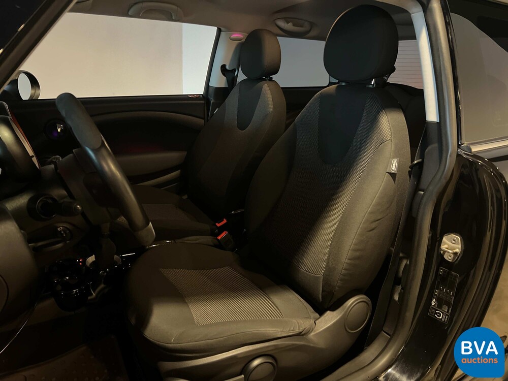 Mini Cooper 1.6 JCW-Pakket 122pk 2010, J-765-HJ