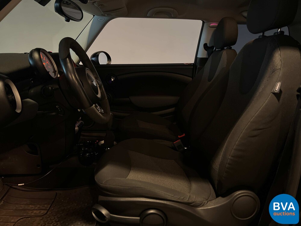 Mini Cooper 1.6 JCW-Pakket 122pk 2010, J-765-HJ