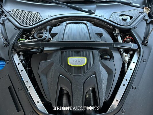 Porsche Panamera 4 E-Hybrid Sport Turismo 2.9 V6 462pk 2019 Sport-Chrono, H-662-RX