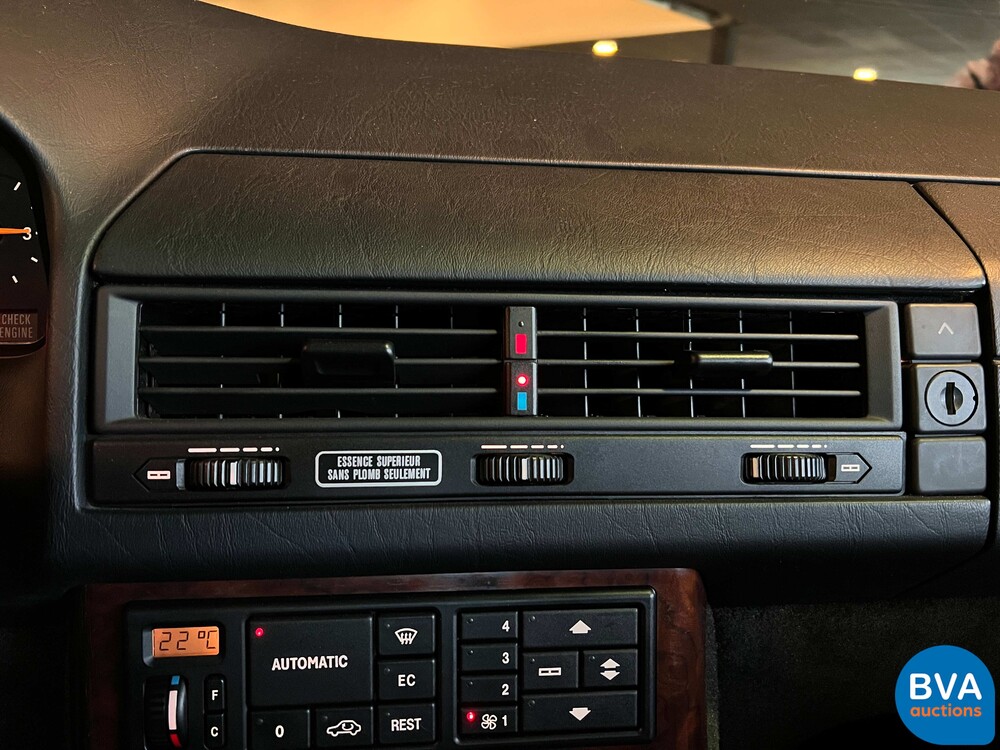 Mercedes-Benz SL500 Roadster 5.0L V8 Cabriolet 326pk 1991