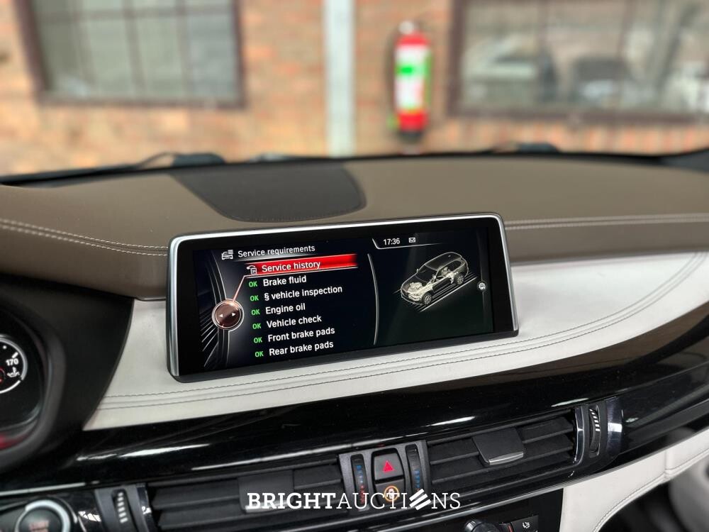 BMW X5M 4.4 V8 M-Sport F85 576pk 2015