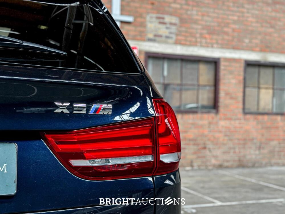 BMW X5M 4.4 V8 M-Sport F85 576pk 2015