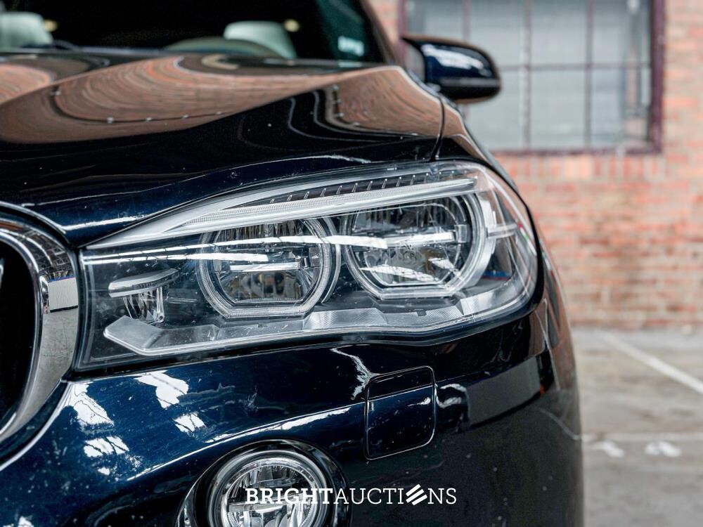BMW X5M 4.4 V8 M-Sport F85 576pk 2015