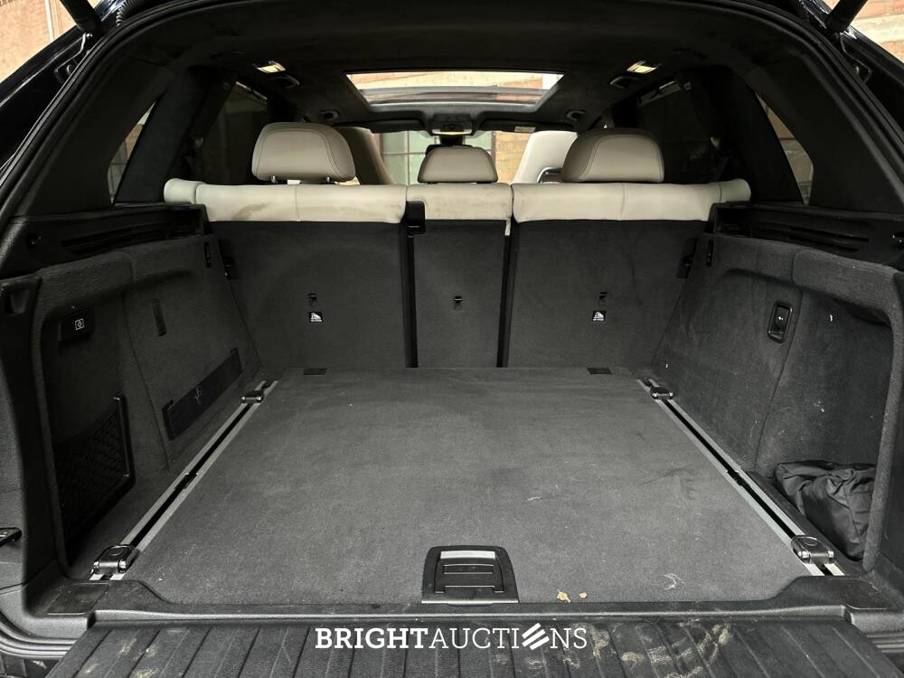 BMW X5M 4.4 V8 M-Sport F85 576pk 2015