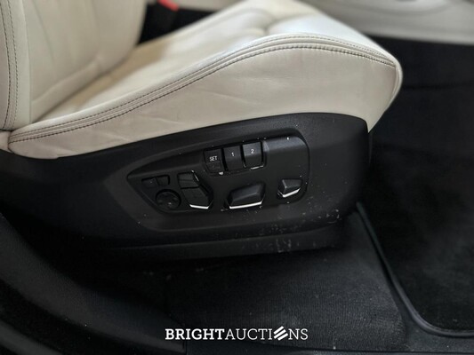 BMW X5M 4.4 V8 M-Sport F85 576pk 2015