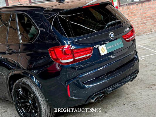 BMW X5M 4.4 V8 M-Sport F85 576pk 2015