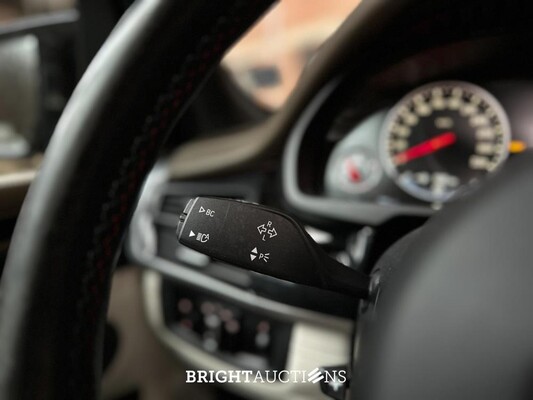 BMW X5M 4.4 V8 M-Sport F85 576pk 2015