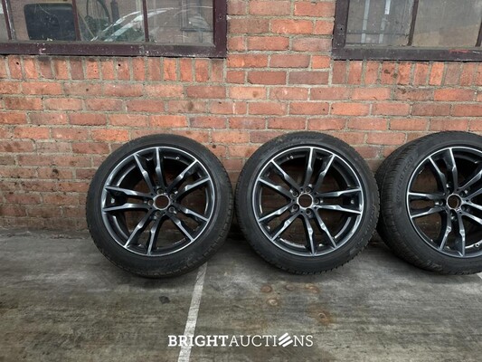 BMW X5M 4.4 V8 M-Sport F85 576pk 2015