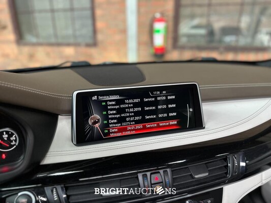 BMW X5M 4.4 V8 M-Sport F85 576pk 2015