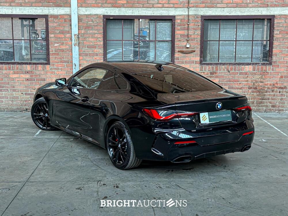 BMW M440i xDrive High Executive Coupe 4-Serie (origineel-NL),374pk 2021, NL-kenteken