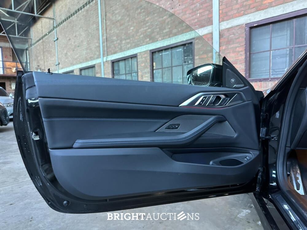 BMW M440i xDrive High Executive Coupe 4-Serie (origineel-NL),374pk 2021, NL-kenteken