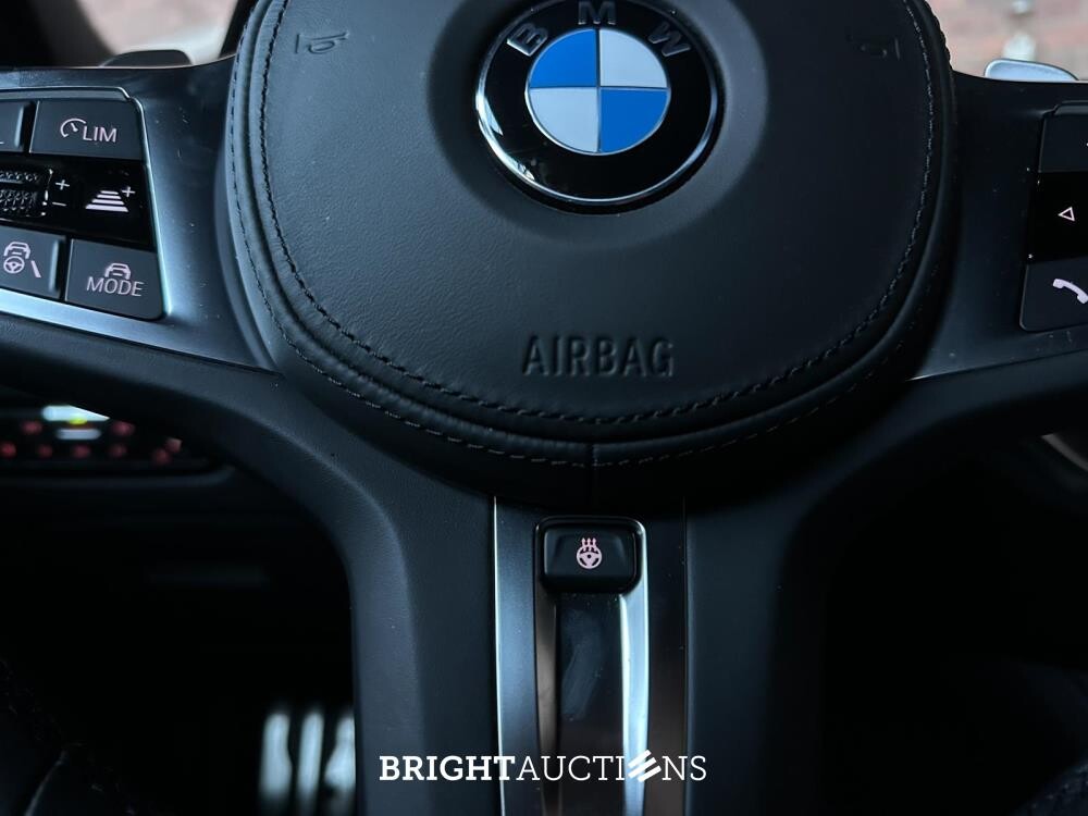 BMW M440i xDrive High Executive Coupe 4-Serie (origineel-NL),374pk 2021, NL-kenteken