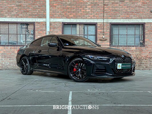 BMW M440i xDrive High Executive Coupe 4-Serie (origineel-NL),374pk 2021, NL-kenteken