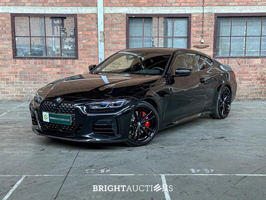 BMW M440i xDrive High Executive Coupe 4-Serie (origineel-NL),374pk 2021, NL-kenteken