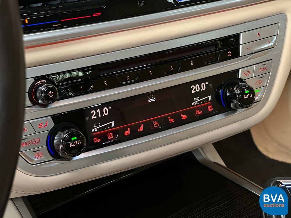 BMW M760Li xDrive M-Sport V12 7er LANG 609pk 2016 G12, L-128-BS.